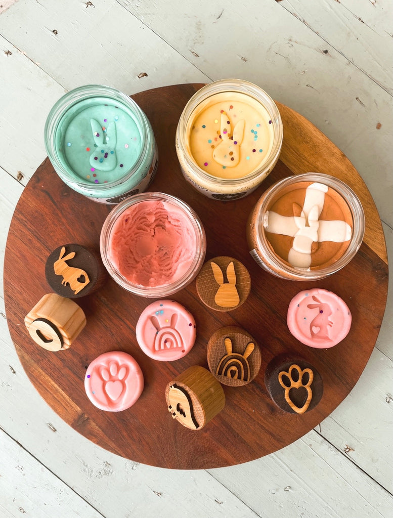 Scented play dough and playdough stamps. Perfect gift for kids this easter. buy New Zealand wide now. Chocolate free easter gift.