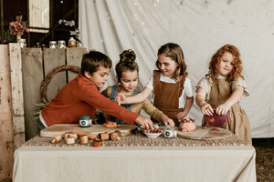 Buy NZ hand made play dough, wooden stamps and cookie cutters. Made in New Zealand and ready to shop now. Playdough, play dough, play doh. NEw Zealand’s best play dough, wooden stamps and wooden play dough tools. Buy play dough kits. Gifts for kids, child